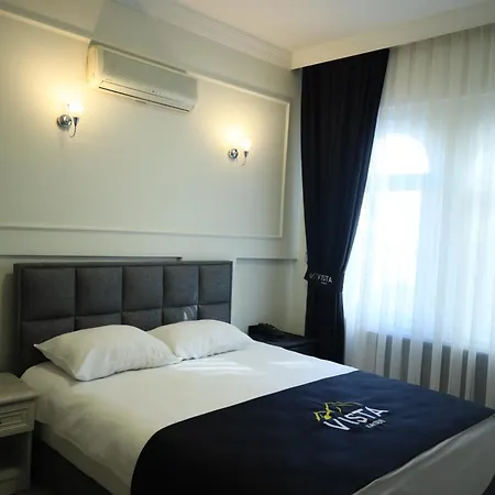 Vista Hotel *